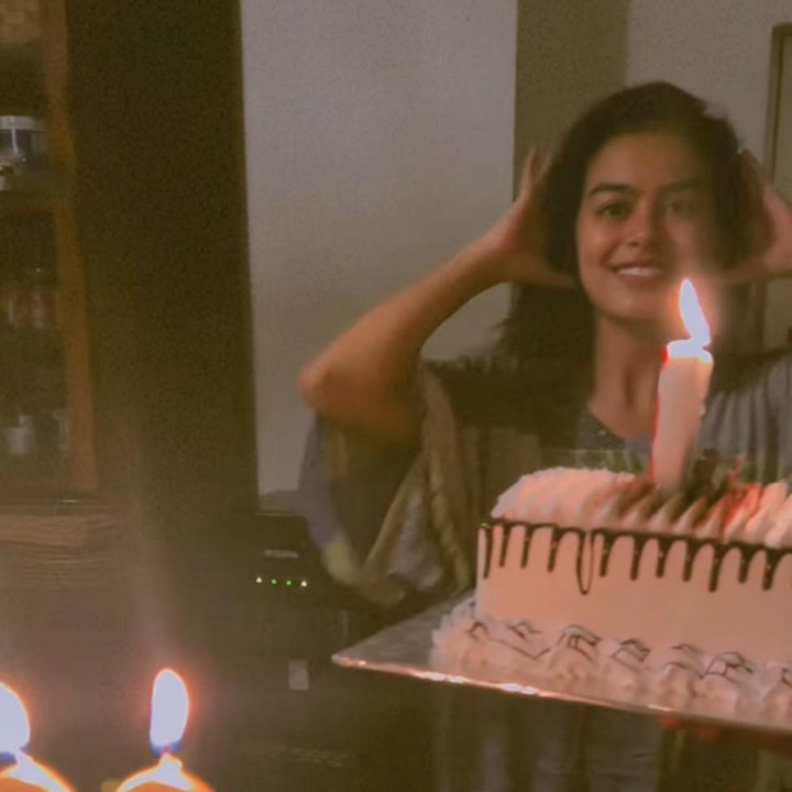 <p>Artis cantik Eva Celia baru saja berulang tahun yang ke-30, Bunda. Ia pun mendapatkan kejutan manis dari sang suami, Demas Narawangsa. (Foto: Instagram: @demasnarawangsa)</p>