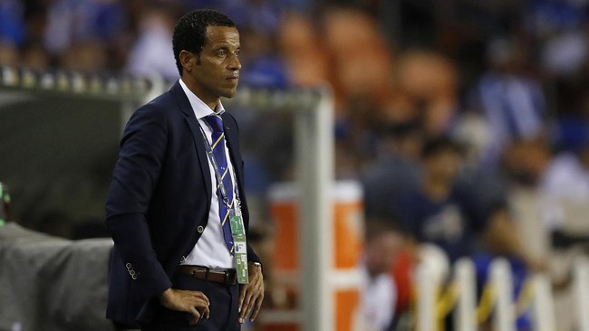 Pelatih Curacao Remko Bicentini merasa dihukum Timnas Indonesia setelah menderita dua kekalahan dalam dua pertandingan FIFA Matchday periode September.