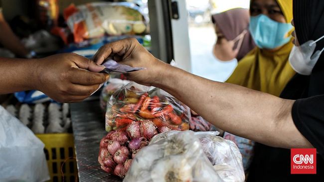 Segala upaya dilakukan pemerintah termasuk rapat setiap pekan demi pengendalian inflasi, mengingat hal tersebut masih menjadi momok di semua negara.