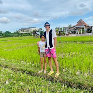 Cerita Kocak Vino G Bastian soal Anak Keceplosan Punya Cowok Idola di Sekolah