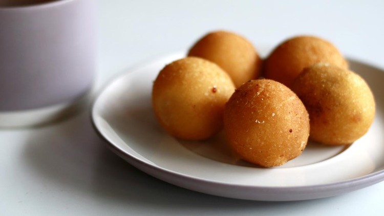 Misro, Indonesian Traditional Fritters, and a cup of tea.