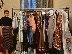 Bangga! Jenny Yohana Bawa Batik Durian Lubuklinggau di Milan Fashion Show 2023