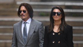 Profil Joelle Rich, dari Pengacara Jadi Pacar Baru Johnny Depp