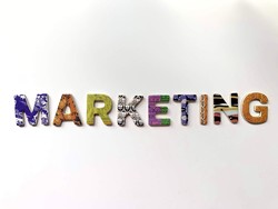 Apa Itu Marketing? Ini Pengertian, Fungsi, Jenis, dan Contoh Karirnya