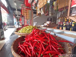 Pedagang Pasar di Kota Blitar Mengeluh Sepi Pembeli 2 Pekan Terakhir