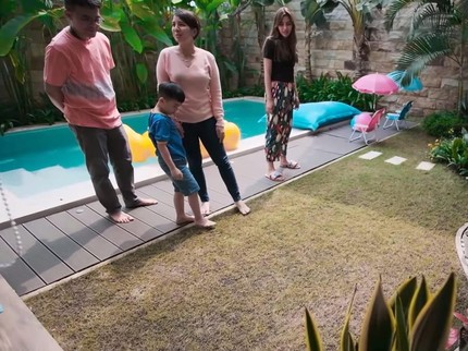 7 Potret Rumah Minimalis Mewah Syahnaz dan Jeje, Ada Kolam Renang Nuansa Bali