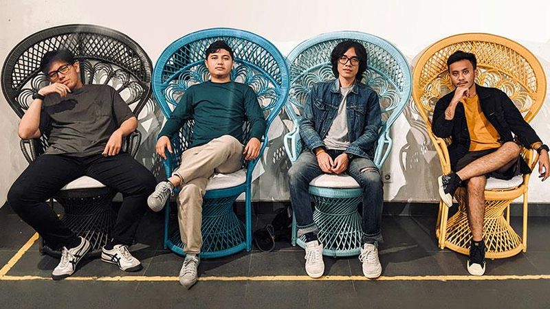 Band hip hop/rap asal Medan, Inthesky, akhirnya siap untuk merilis single terbaru yang diberi nama Hustlin' pada akhir September 2022 ini.