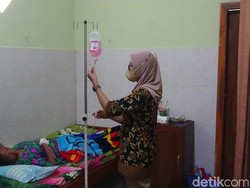 53 Warga Tulungagung Keracunan Usai Santap Nasi Goreng di Acara Yasinan