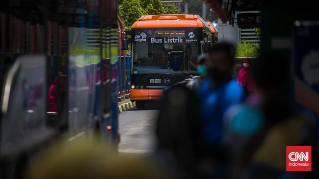 Pemerintah menyiapkan 30 bus listrik untuk melayani masyarakat umum yang tinggal di kawasan Nusa Dua, Bali saat pelaksanaan Konferensi Tingkat Tinggi (KTT) G20.
