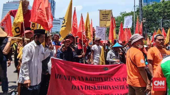 Partai Buruh bersama organisasi serikat buruh akan melakukan aksi tolak Perppu Ciptaker Jokowi. Aksi dilakukan di depan Istana Negara.