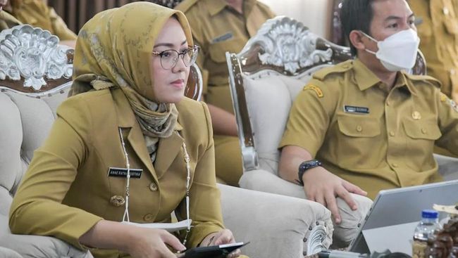 7 Potret Anne Ratna Mustika Bupati Purwakarta Yang Gugat Cerai Dedi 