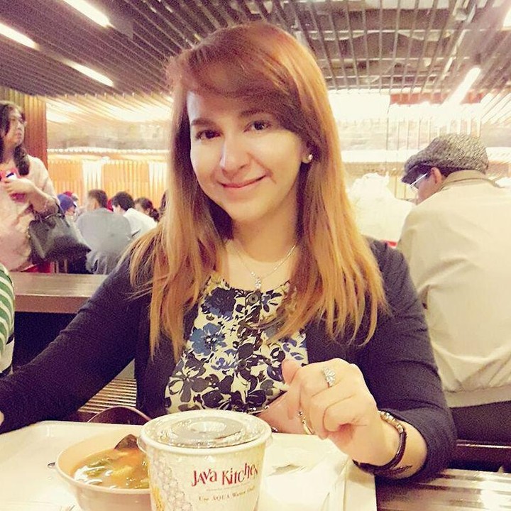 <p>Puput yang dikenal sebagai penyanyi ini juga mendalami seni peran dan presenter lho, Bunda. Lama tak terlihat di layar kaca, Puput Novel rupanya masih aktif menyanyi. (Foto: Instagram @puputnovel_)</p>