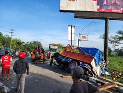 Truk Tabrak Motor di Jalan Lingkar Salatiga, 3 Orang Tewas