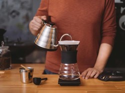 5 Tips Bikin Kopi ala Kafe di Rumah, Gampang Dicontek!