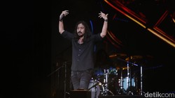 Lirik Lagu Laki-Laki Bukan Pengecut - Dewa 19 feat. Marcello Tahitoe