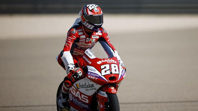 Izan Guevara memperlebar jarak di puncak klasemen Moto3 2022 setelah menang di Moto3 Jepang 2022 dengan mengalahkan Dennis Foggia.