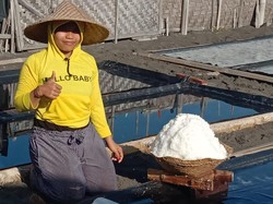 Jerit Petani Garam Yeh Malet Karangasem, Panen Numpuk Tak Terjual