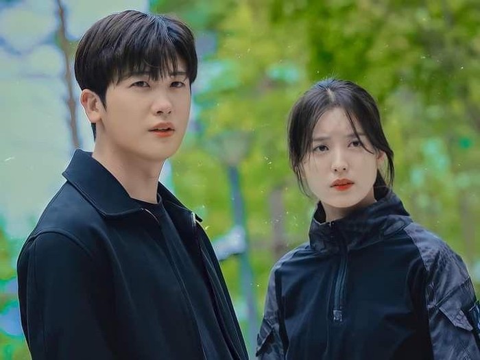 Potret Park Hyung Sik dan Han Hyo Joo dalam drama Happiness