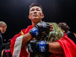 Mudik, Juara Dunia ONE Championship Ini Disambut bak Pahlawan