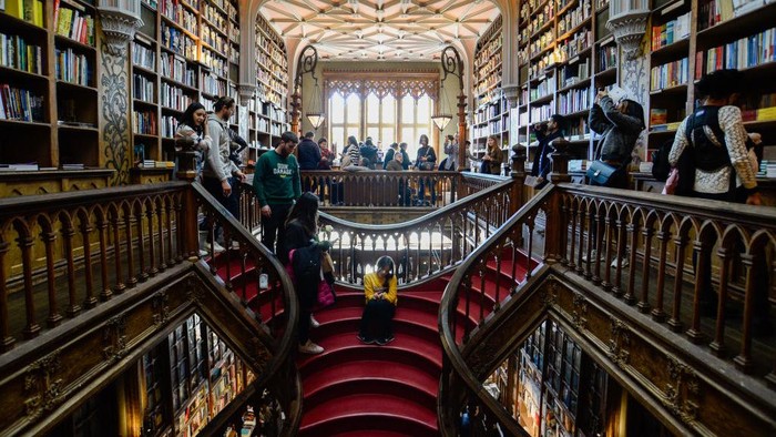 5 Toko Buku Tercantik di Dunia yang Bikin Makin Betah Buat Baca, Tertarik Berkunjung?