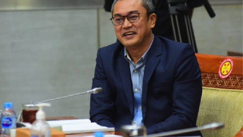 Anggota Komisi III DPR RI Andi Rio Idris Padjalangi, mengaku prihatin dan menyesalkan atas peristiwa ledakan di asrama polisi