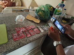 Polisi Temukan Sisa Obat-Miras di Samping Jasad Aussie di Taman Mumbul