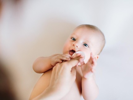 Yuk, Bun Ketahui 4 Jenis Kapas & Tips Memilihnya Agar Aman untuk Anak