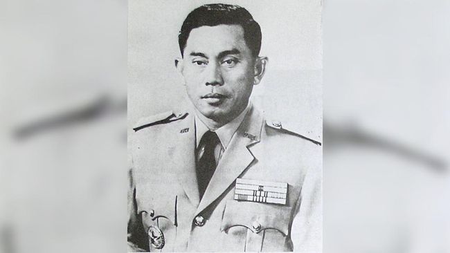 Mereka yang gugur pada peristiwa pemberontakan G30S PKI dianugerahi gelar pahlawan revolusi. Berikut ini 7 pahlawan revolusi untuk diketahui.