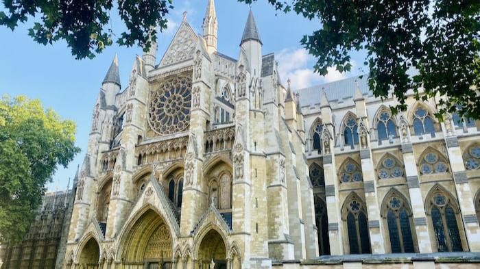 Intip Keindahan Westminster Abbey, Gereja Berusia 750 Tahun Tempat Upacara Pemakaman Ratu Elizabeth II
