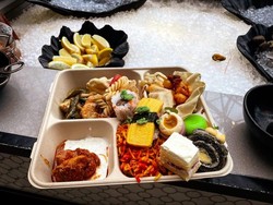 Restoran Ini Tawarkan Sisa Menu Prasmanan Seharga Rp 100 Ribuan