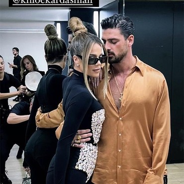 Bintang '365 Days' Jawab Isu Pacaran dengan Khloe Kardashian