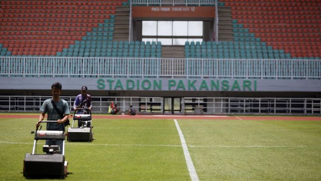 Menpora Zainudin Amali mengatakan PSSI tinggal pilih kandang Timnas Indonesia di Piala AFF 2022 antara Stadion Pakansari atau Stadion Patriot Candrabhaga.