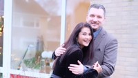 7 Potret Mesra Maudy Koesnaedi dengan Suami Bule Belanda, Jauh dari Gosip