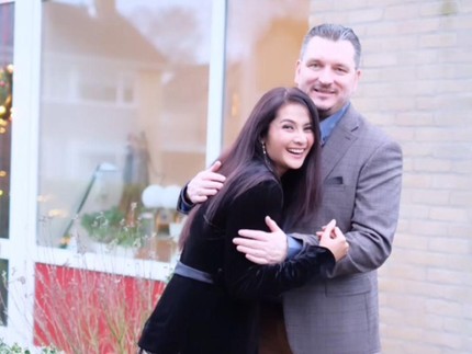 7 Potret Mesra Maudy Koesnaedi dengan Suami Bule Belanda, Jauh dari Gosip