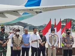 Jokowi Angkat Bicara soal Lukas Enembe: Hormati Panggilan KPK