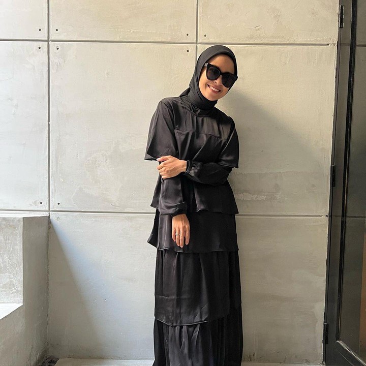 <p>Ada banyak selebriti Tanah Air yang menjalani program diet. Salah satu yang turut menjalani pola hidup ini ialah Tantri vokalis band Kotak. (Foto: Instagram @tantrisyalindri) <br /><br /><br /></p>