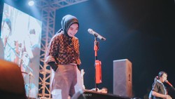 Jawaban Tantri soal Ahmad Dhani Sindir Kotak Pakai Lagu Ciptaan Posan Tobing