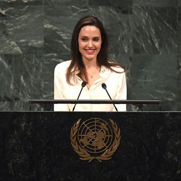 Angelina Jolie Kunjungi Korban Banjir di Pakistan, Peringatkan Dunia soal Dampak Perubahan Iklim