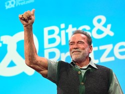 Pasang Alat Pacu Jantung, Arnold Schwarzenegger Ngaku Berasa seperti Mesin
