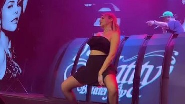 Baru Mualaf, 7 Potret DJ Katty Butterfly Pamer Goyangan Panas Tuai Cibiran
