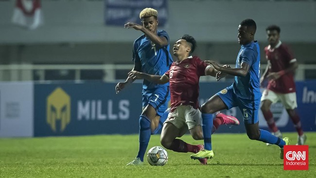 Shin Tae Yong secara khusus memberikan nasihat kepada duo winger kidal Timnas Indonesia, Egy Maulana Vikri dan Witan Sulaeman.