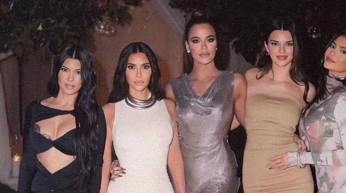 Koleksi Barang Mahal The Kardashians/Foto : instagram.com/kardashiankloset