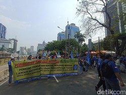 Massa Buruh Peringati Hari Tani Nasional di Patung Kuda, Bawa 14 Tuntutan