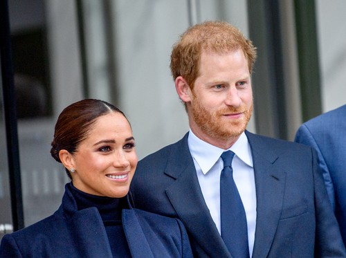 Harry dan Meghan Kini Coba Garap Film Romcom The Wedding Date