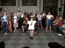 sejumlah desainer indonesia ikut ramaikan pagelaran new york indonesia fashion week di amerika serikat