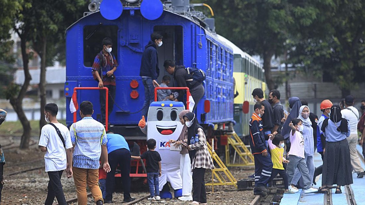 FOTO: HUT ke-77, PT KAI Gelar Open House Balai Yasa Kereta Api
