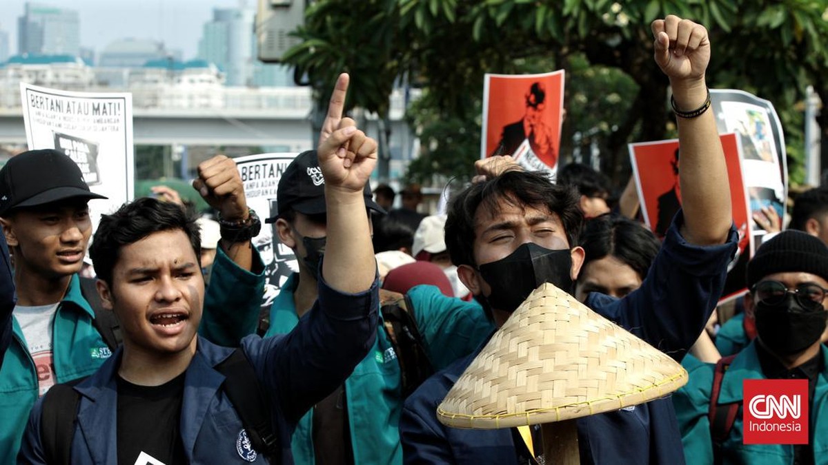 FOTO: Demo Hari Tani di Depan DPR, BBM Melejit Petani Menjerit