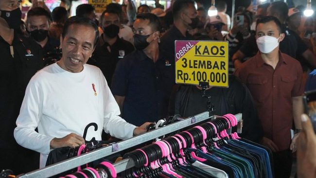 Presiden Joko Widodo (Jokowi) memprediksi ekonomi Indonesia bisa tumbuh mencapai 6 persen pada kuartal III 2022.