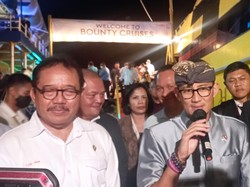 Sandi Ajak Menpar Fiji Rayakan World Tourism Day di Atas Cruise Bali