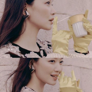 img-title Cantik dan Memukau, Simak Potret Terbaru Shin Min Ah untuk Harper's Bazaar Korea